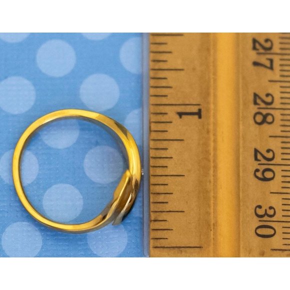 Size 8, Vintage Green Abstract Leaf Gold Tone Ring by Avon, M6 - Picture 3 of 3